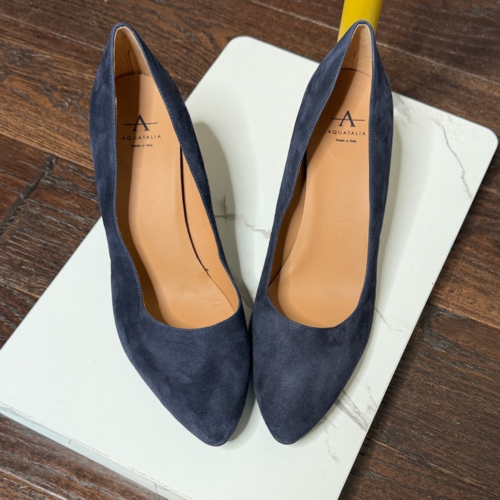 Aquatalia Navy Suede Pointed-Toe Pumps